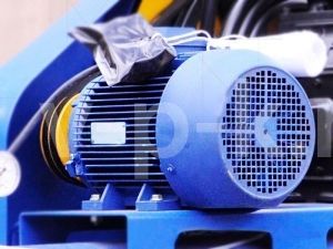 Электродвигатель со шкивом К22 для компрессора АСО-Бежецк Электродвигатель со шкивом К22 для компрессора АСО-Бежецк фото