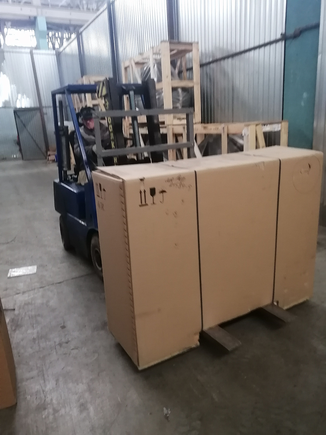 Компрессор Ремеза 100LB30A отгрузили на завод МеталлСервис Компрессор Ремеза 100LB30A отгрузили на завод МеталлСервис