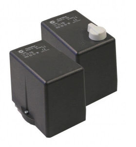 R 4996111063 Прессостат Condor MDR3/11 3х1/4"F+1х3/8"F, 10А, 380В (аналог 7250490000,4996111073) для 270lb50b фото