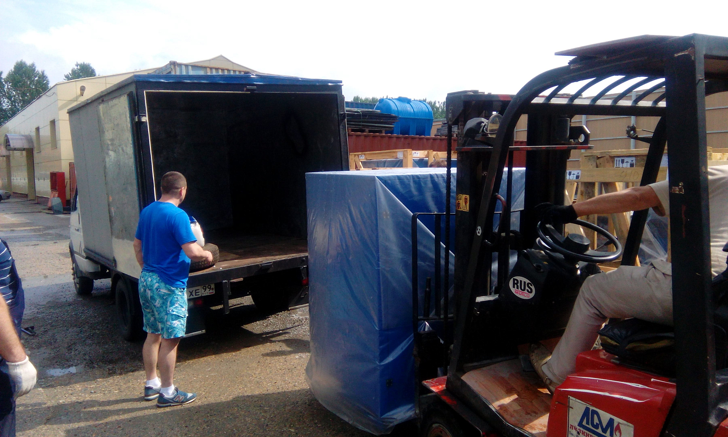 Отгрузка винтового компрессора Remeza ВК50-8 в Екатеринбург Отгрузка винтового компрессора Remeza ВК50-8 в Екатеринбург