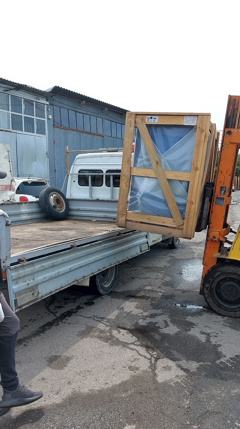 Отгрузка мощного винтового компрессора Remeza ВК25-8 в г. Краснодар