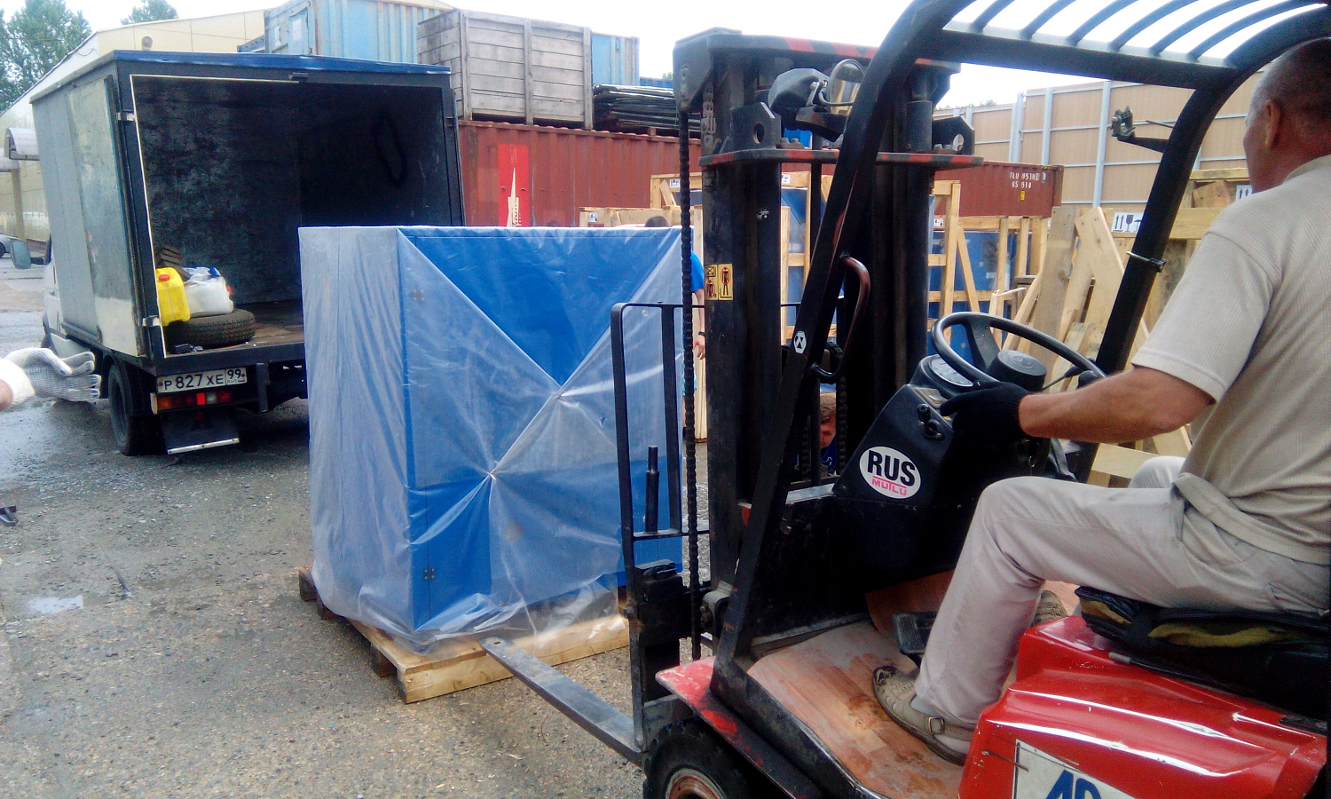 Отгрузка винтового компрессора Remeza ВК50-8 в Екатеринбург Отгрузка винтового компрессора Remeza ВК50-8 в Екатеринбург