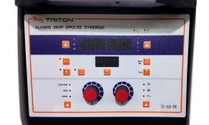 Сварочные инверторы MIG-MAG Triton Сварочный полуавтомат TRITON ALUMIG 350P Dpulse Synergic Сварочные инверторы MIG-MAG Triton Сварочный полуавтомат TRITON ALUMIG 350P Dpulse Synergic фото