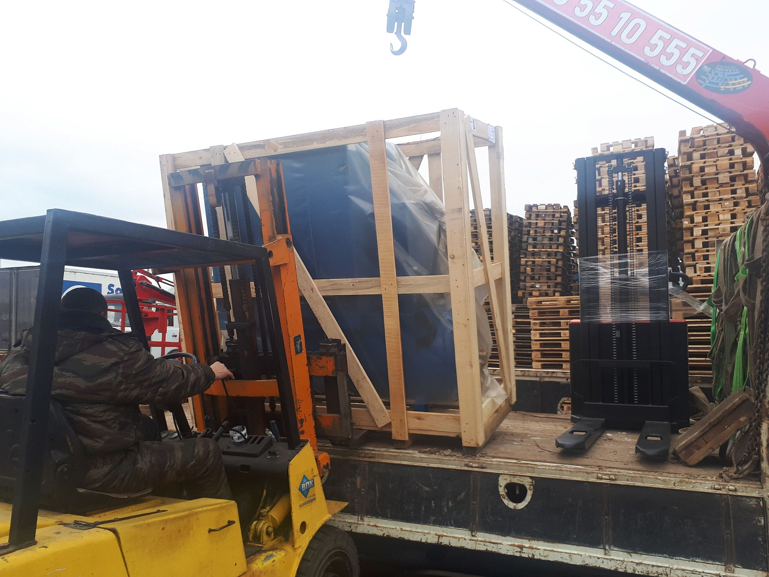 Отгрузка в Краснодаре винтового компрессора